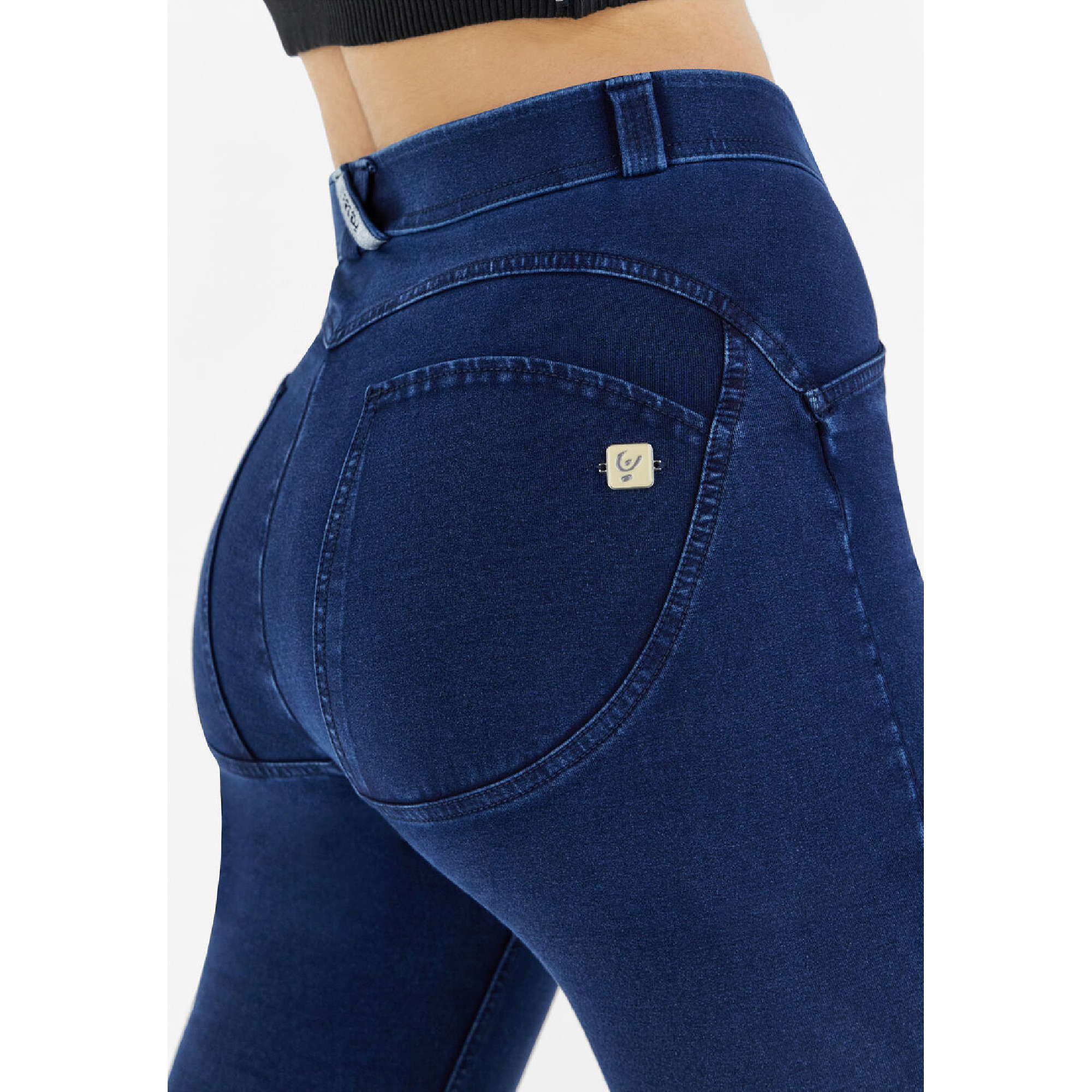 Freddy WR.UP® Curvy Damen Push-Up Jeans - Regular Waist Skinny - Indigoblau - Blaue Nähte Freddy WR.UP® Curvy Damen Push-Up Jeans - Regular Waist Skinny - Indigoblau - Blaue Nähte