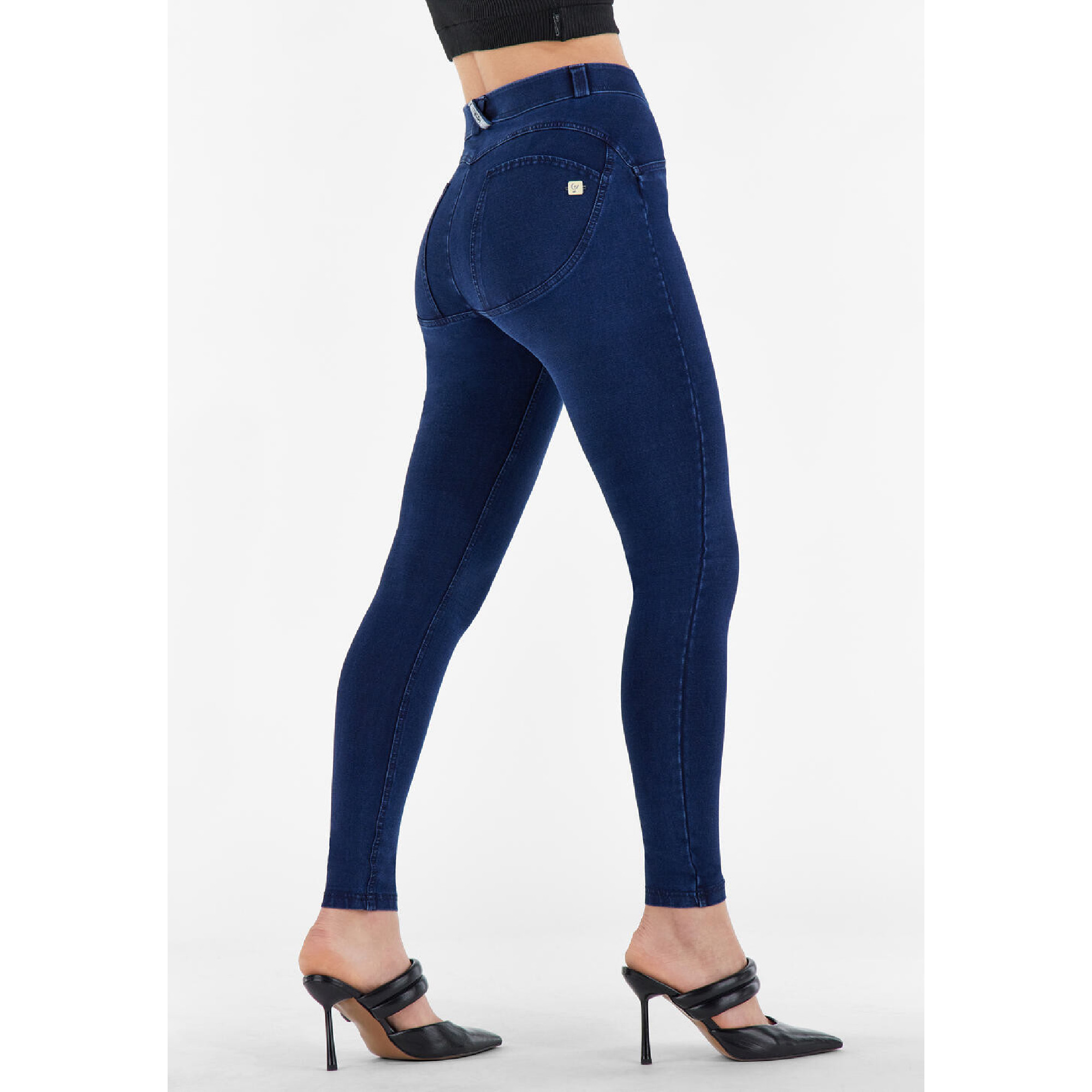 Freddy WR.UP® Curvy Damen Push-Up Jeans - Regular Waist Skinny - Indigoblau - Blaue Nähte Freddy WR.UP® Curvy Damen Push-Up Jeans - Regular Waist Skinny - Indigoblau - Blaue Nähte