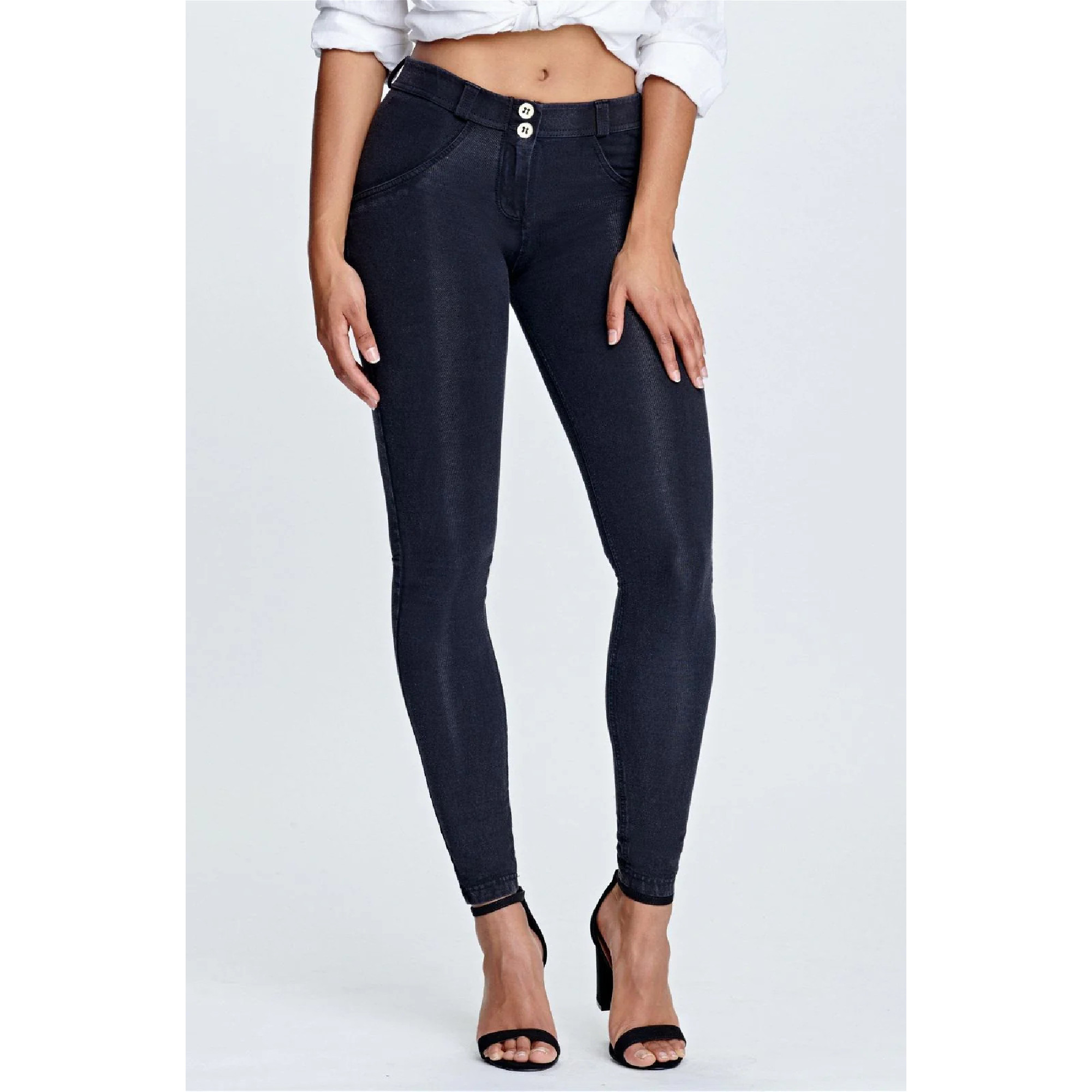 Freddy WR.UP® Damen Push-Up Jeans - Regular Waist Super Skinny - Schwarz - Schwarze Nähte Freddy WR.UP® Damen Push-Up Jeans - Regular Waist Super Skinny - Schwarz - Schwarze Nähte