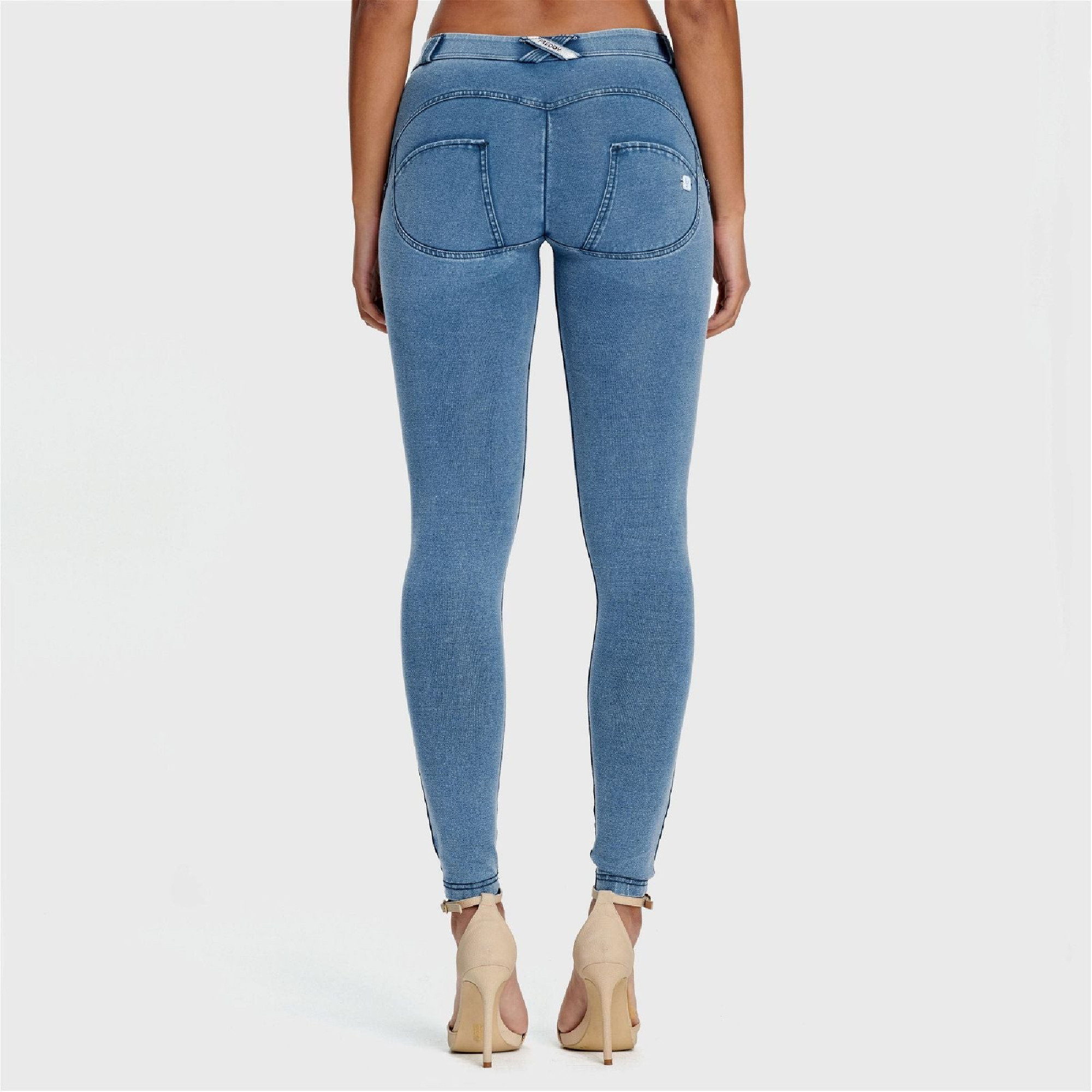 Freddy WR.UP® Damen Push-Up Jeans - 7/8 Regular Waist Skinny - Denim - Blaue Nähte - J108B Freddy WR.UP® Damen Push-Up Jeans - 7/8 Regular Waist Skinny - Denim - Blaue Nähte - J108B