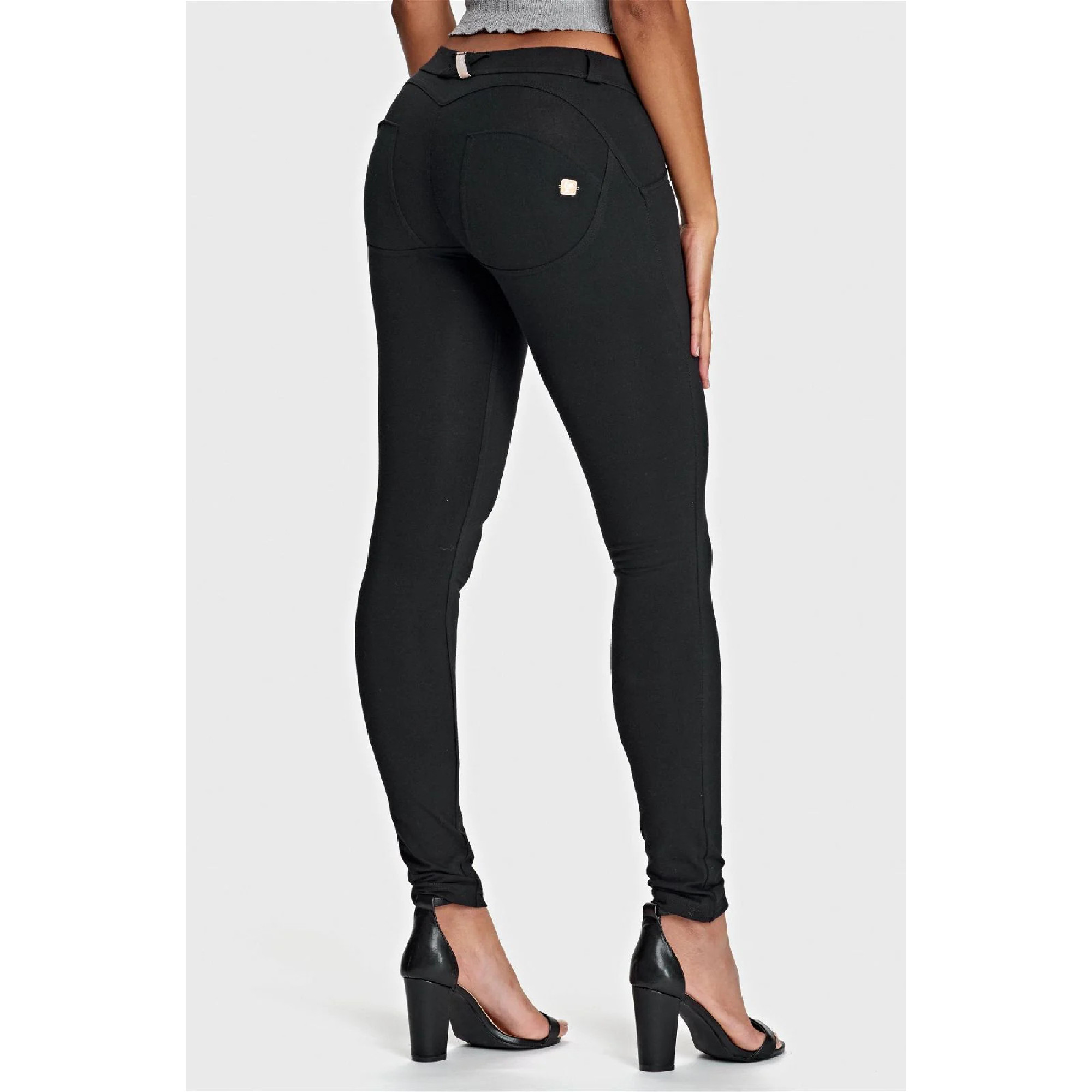 Freddy WR.UP® Damen Push-Up Hose - Low Waist Skinny - Schwarz - N0 Freddy WR.UP® Damen Push-Up Hose - Low Waist Skinny - Schwarz - N0