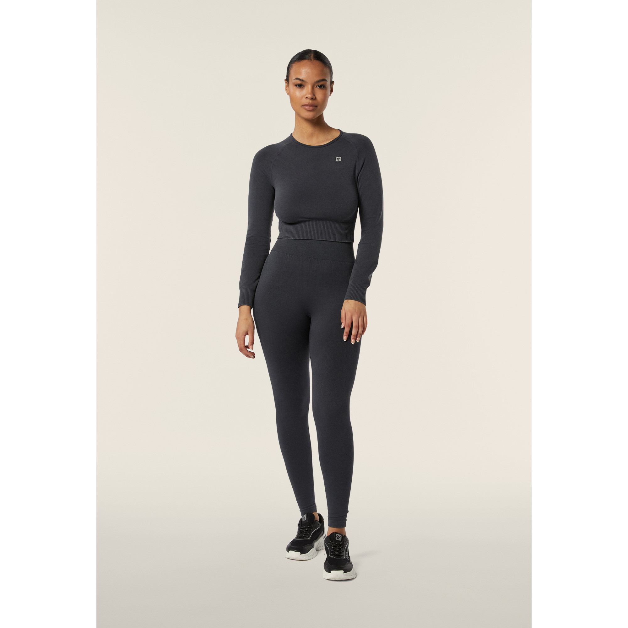 Freddy Seamless Sport Top - Cropped - Black - NUS Freddy Seamless Sport Top - Cropped - Black - NUS