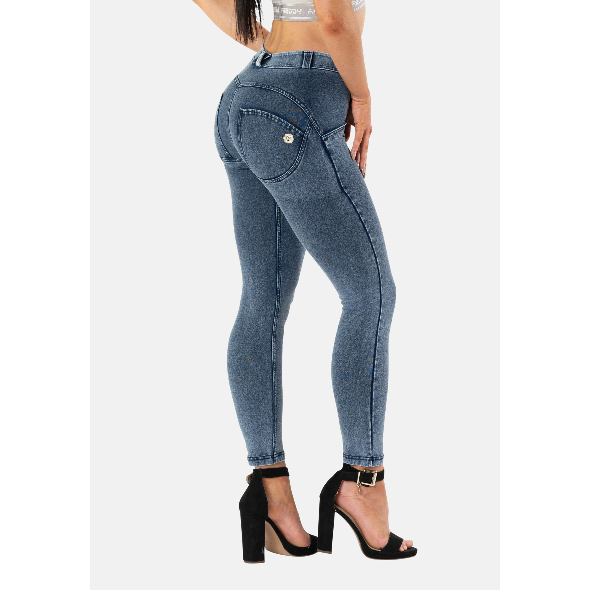 Freddy WR.UP® Damen Push-Up Jeans - 7/8 Regular Waist Skinny - Dark Denim - Blaue Nähte - J109B Freddy WR.UP® Damen Push-Up Jeans - 7/8 Regular Waist Skinny - Dark Denim - Blaue Nähte - J109B
