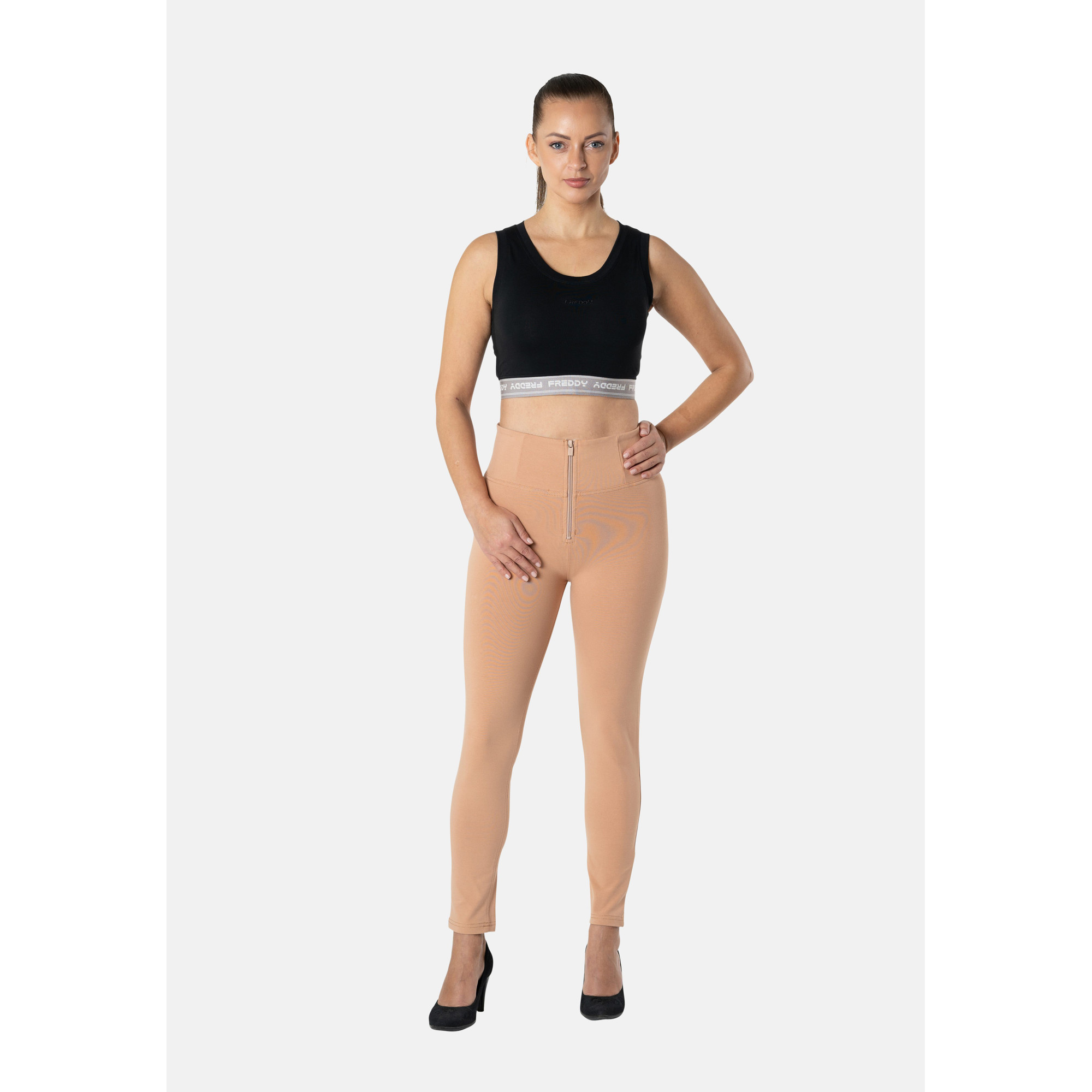 Freddy WR.UP® Damen Push-Up Hose - 7/8 High Waist Super Skinny - Hellbraun - M44 Freddy WR.UP® Damen Push-Up Hose - 7/8 High Waist Super Skinny - Hellbraun - M44