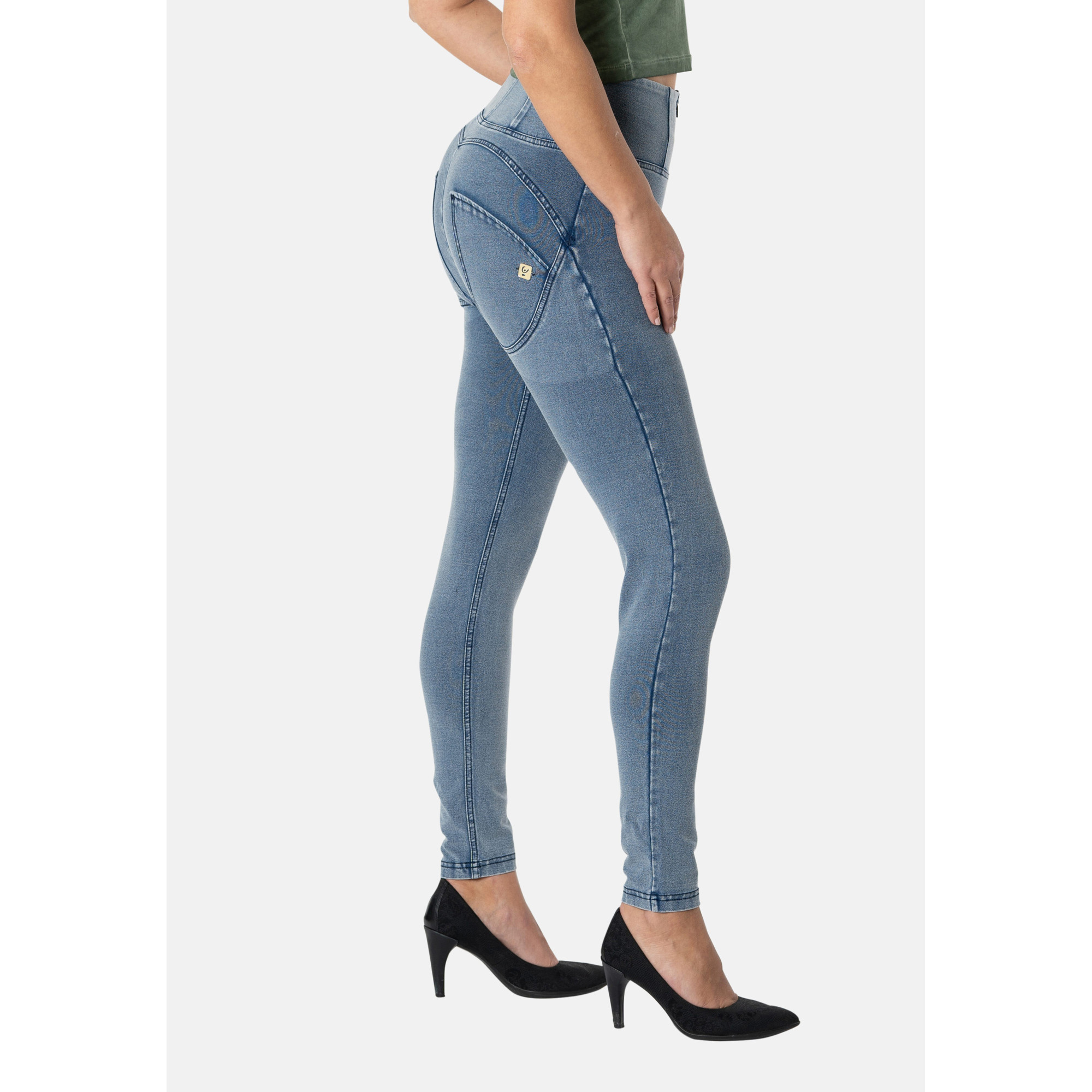 Freddy WR.UP® Damen Push-Up Jeans - 7/8 High Waist Skinny - Denim - Blaue Nähte - J108B Freddy WR.UP® Damen Push-Up Jeans - 7/8 High Waist Skinny - Denim - Blaue Nähte - J108B