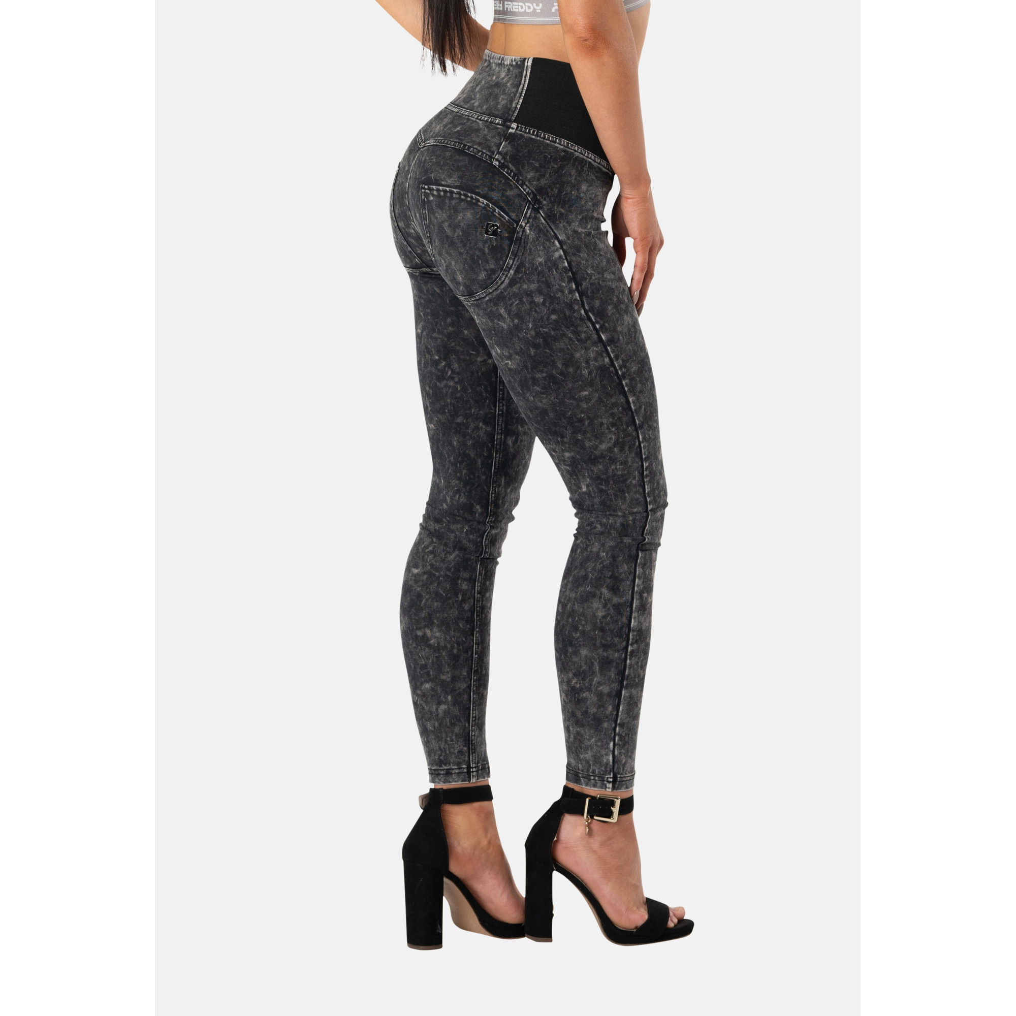 Freddy WR.UP® Damen Push-Up Hose - High Waist Super Skinny - elastischer Taillenbund - Schwarz - N0 Freddy WR.UP® Damen Push-Up Hose - High Waist Super Skinny - elastischer Taillenbund - Schwarz - N0