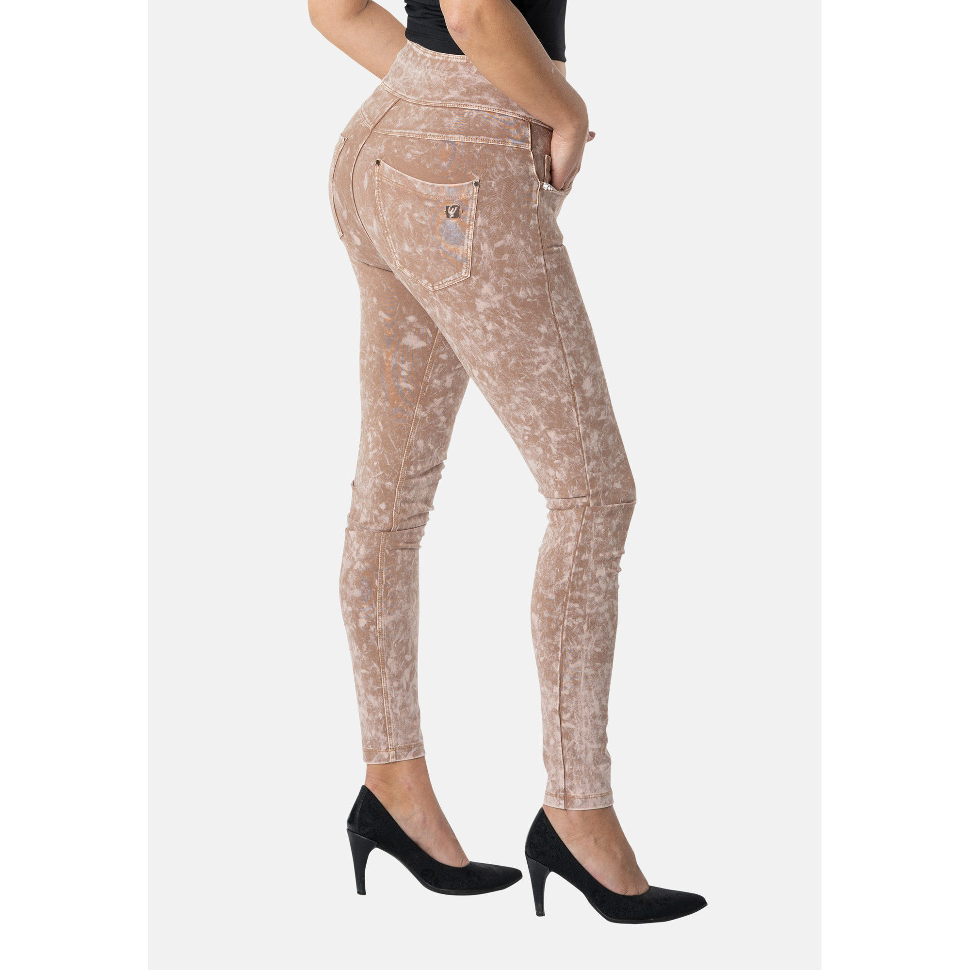Freddy N.O.W.® Yoga Damen Comfort Jeans - High Waist Skinny - Stückgefärbt - Dunkelbeige - P80 Freddy N.O.W.® Yoga Damen Comfort Jeans - High Waist Skinny - Stückgefärbt - Dunkelbeige - P80