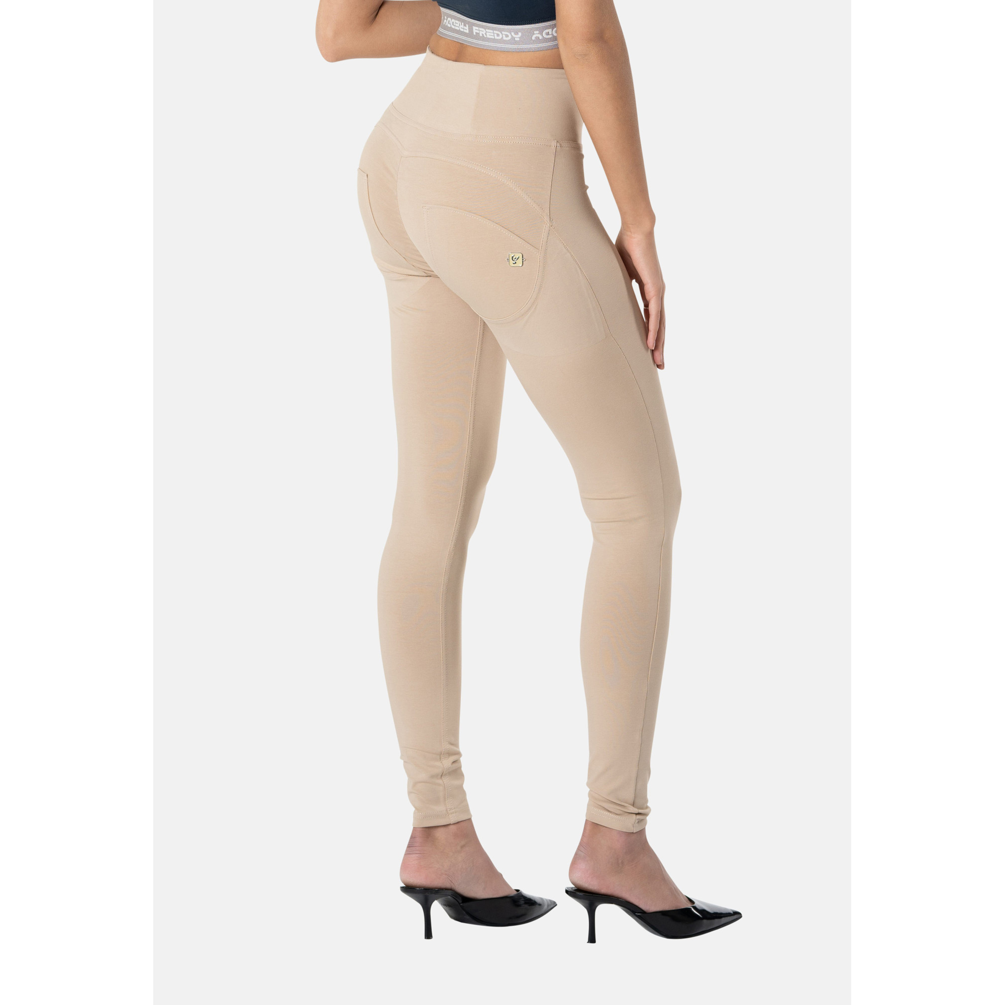 Freddy WR.UP® Damen Push-Up Hose - High Waist Super Skinny - Hellbraun - M35 Freddy WR.UP® Damen Push-Up Hose - High Waist Super Skinny - Hellbraun - M35