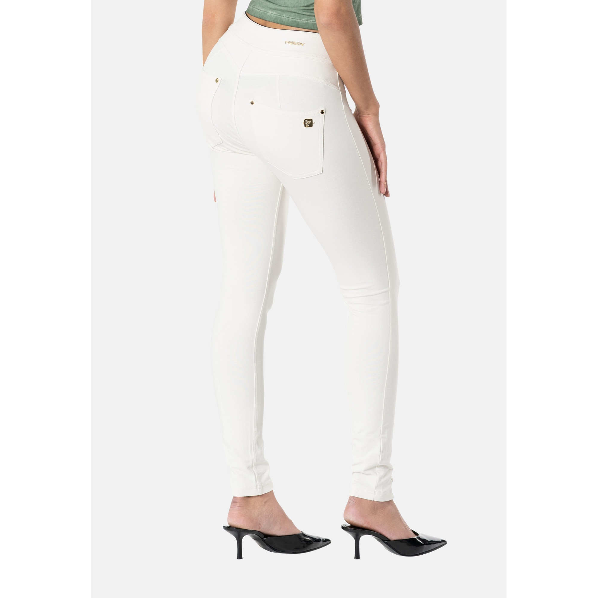 Freddy N.O.W.® Yoga Eco Damen Comfort Hose - Super High Waist Skinny - Mit Nähten auf den Beinen - Lily White Freddy N.O.W.® Yoga Eco Damen Comfort Hose - Super High Waist Skinny - Mit Nähten auf den Beinen - Lily White