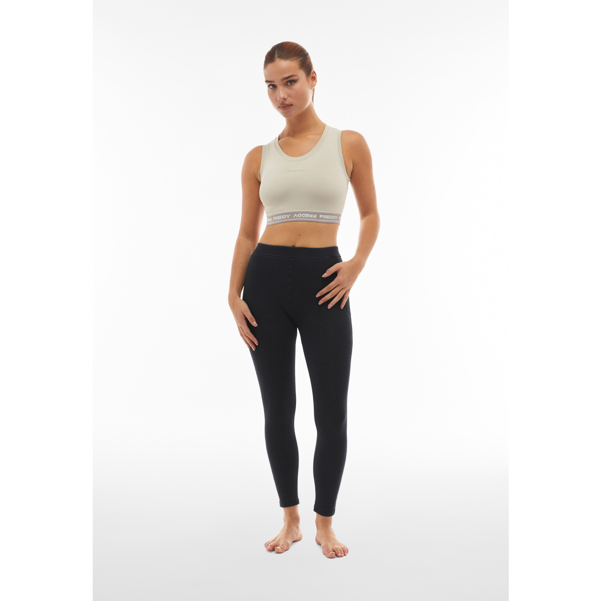 Freddy WR.UP® Core Damen Push-Up Jeans - 7/8 Regular Waist Super Skinny - Schwarz – Schwarze Nähte - J7N Freddy WR.UP® Core Damen Push-Up Jeans - 7/8 Regular Waist Super Skinny - Schwarz – Schwarze Nähte - J7N