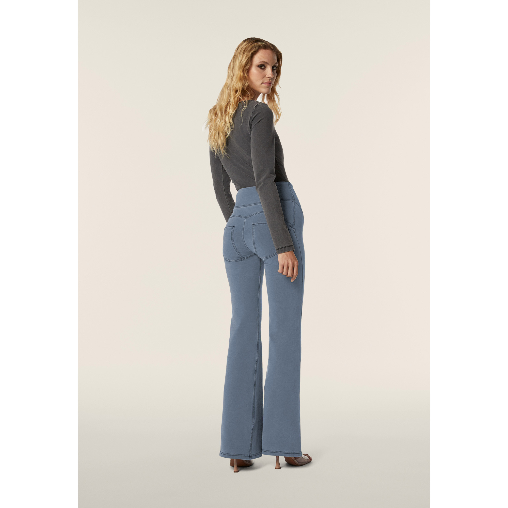 Freddy WR.UP® Push-Up - Denim - Medium Blue - Blue Seam - J108B Freddy WR.UP® Push-Up - Denim - Medium Blue - Blue Seam - J108B