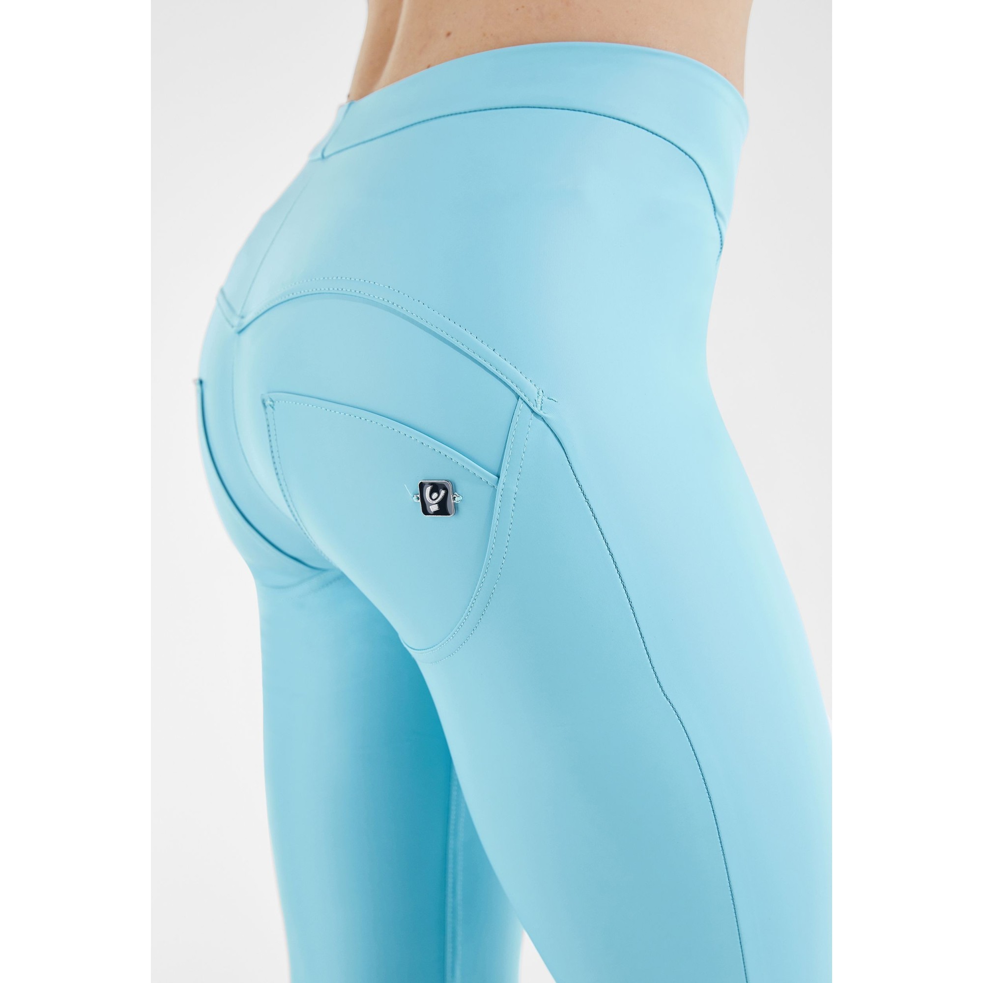 Freddy WR.UP® Vegan Leather Damen Push-Up Lederhose - High Waist Flare - V-Schnitt - Türkis - T410 Freddy WR.UP® Vegan Leather Damen Push-Up Lederhose - High Waist Flare - V-Schnitt - Türkis - T410