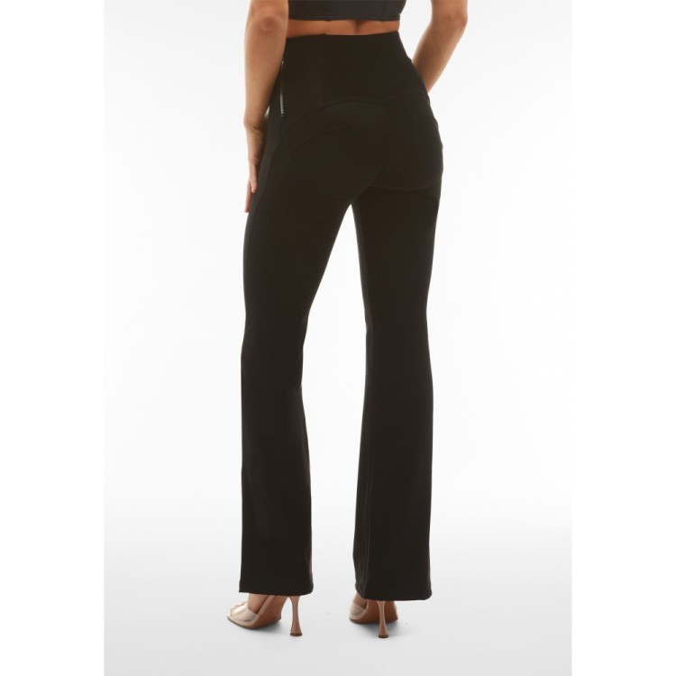 Freddy WR.UP® Vegan Leather Damen Push-Up Lederhose - Super High Waist Flare - Wet Effect - Schwarz