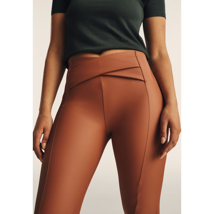 Freddy WR.UP® Eco Vegan Leather - High Waist  Skinny - M110