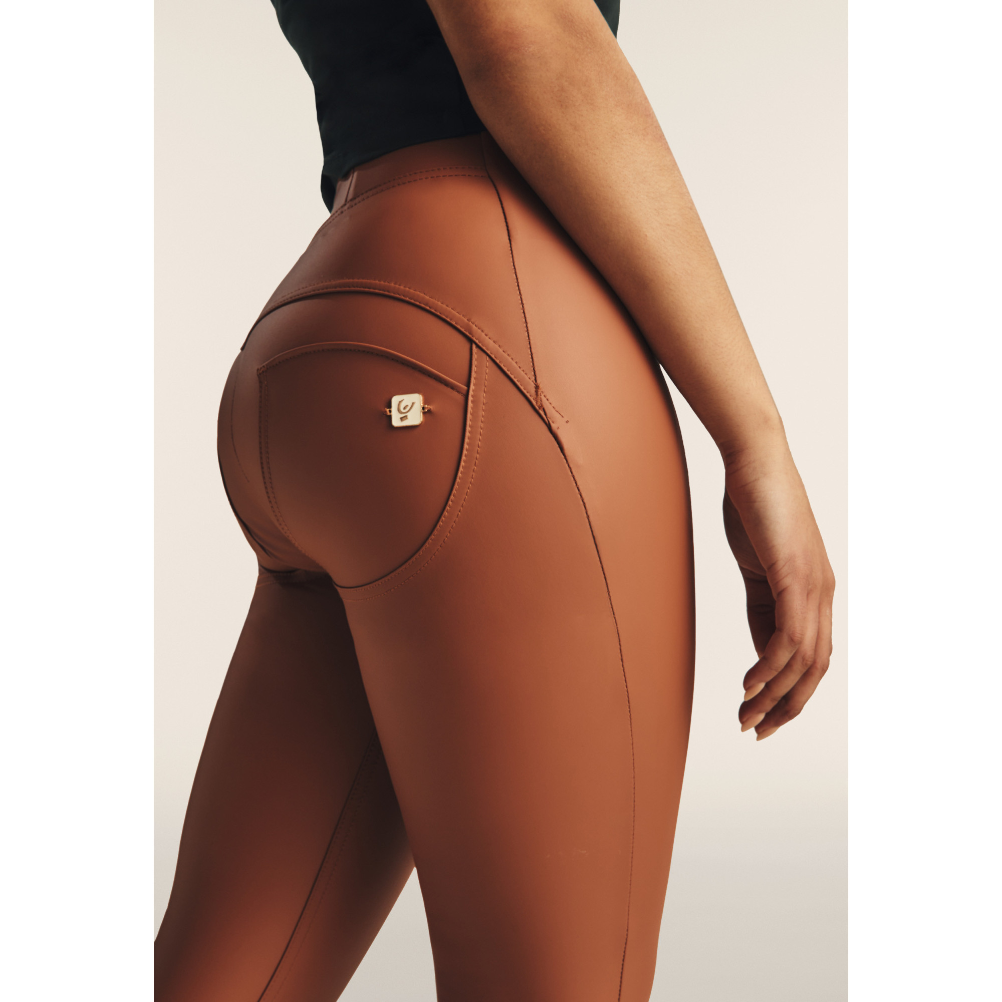 Freddy WR.UP® Eco Vegan Leather - High Waist Skinny - M110 Freddy WR.UP® Eco Vegan Leather - High Waist Skinny - M110