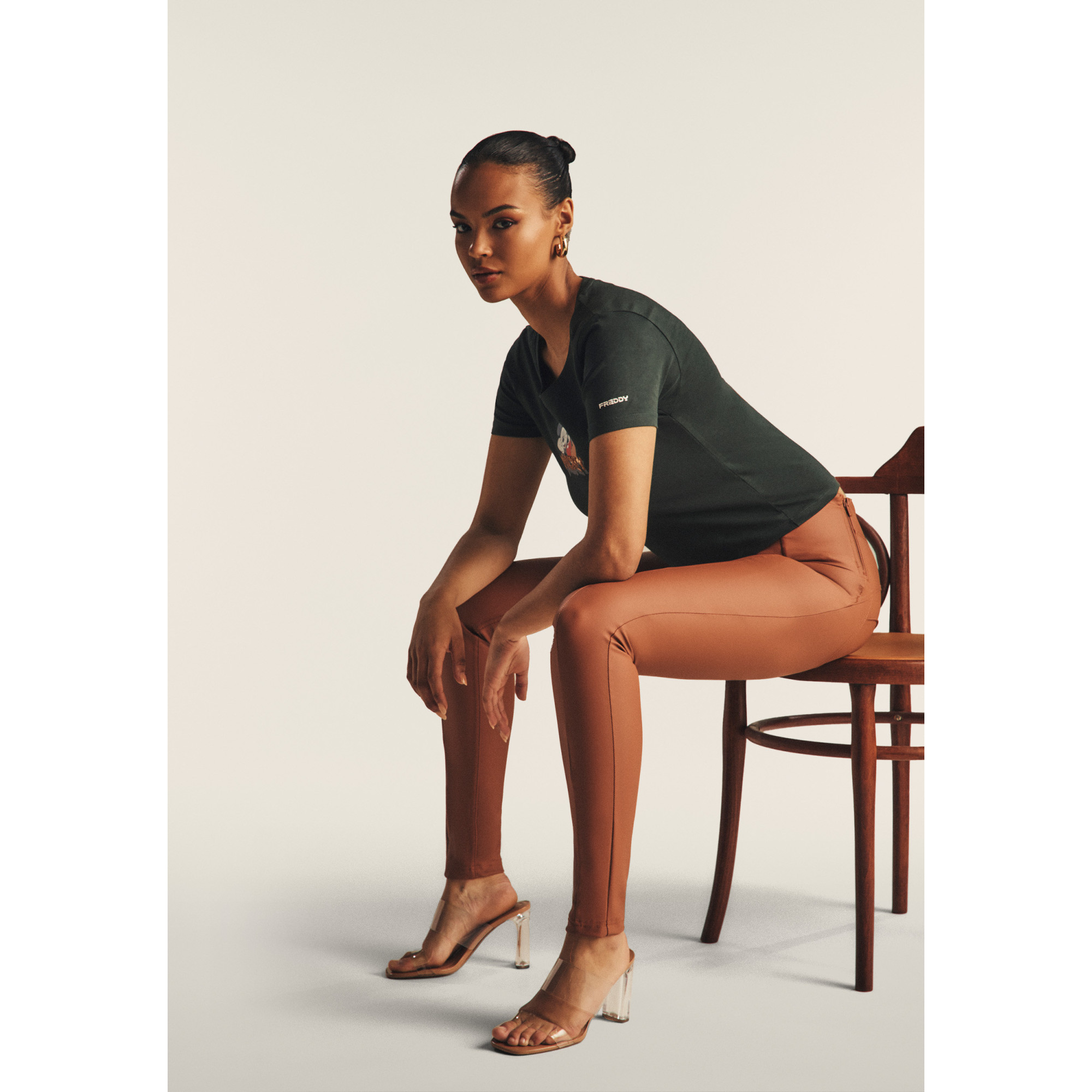 Freddy WR.UP® Eco Vegan Leather - High Waist Skinny - M110 Freddy WR.UP® Eco Vegan Leather - High Waist Skinny - M110