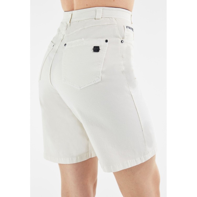 Freddy Damen Fit Jeans - Regular Waist Bermuda Shorts - Distressed Pocket - Creme - W103