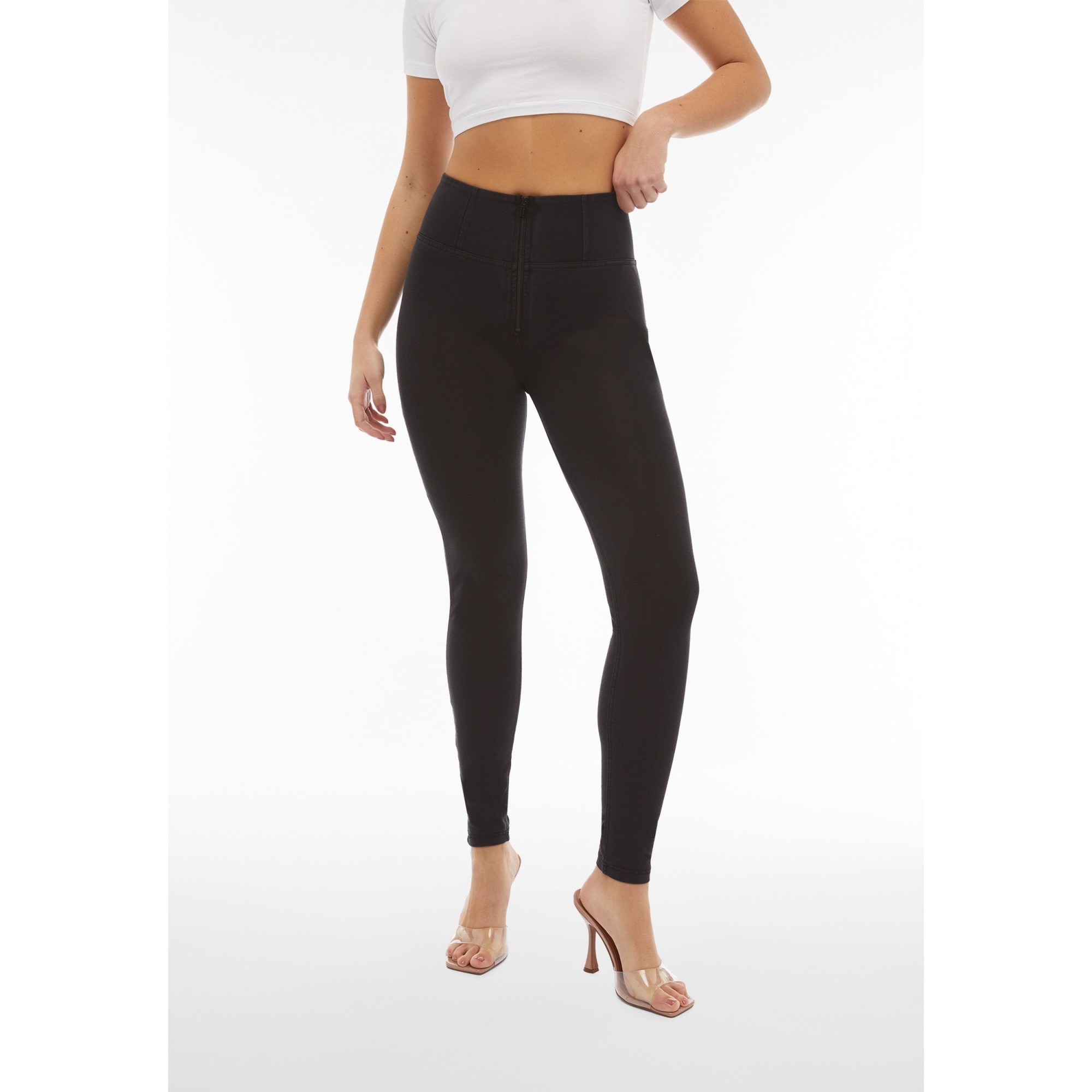 Freddy WR.UP® Damen Push-Up Jeans - High Waist Super Skinny - Schwarz - Schwarze Nähte Freddy WR.UP® Damen Push-Up Jeans - High Waist Super Skinny - Schwarz - Schwarze Nähte