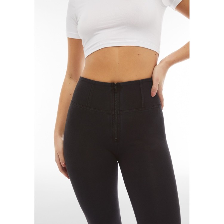 Freddy WR.UP® Damen Push-Up Jeans - High Waist Super Skinny - Schwarz - Schwarze Nähte
