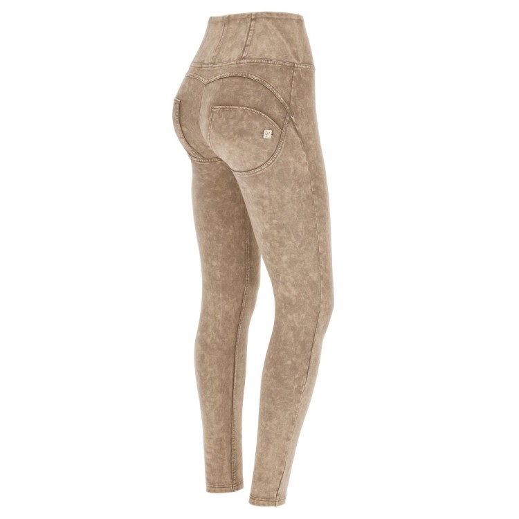 Freddy WR.UP® Damen Push-Up Hose - High Waist Super Skinny - Garment Dyed - Hellbraun - M35
